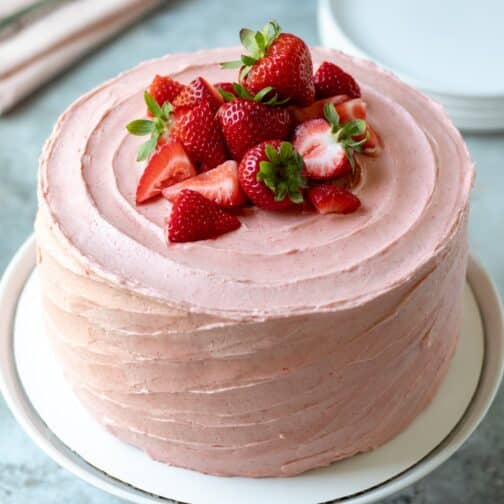 Vegan-Strawberry-Cake